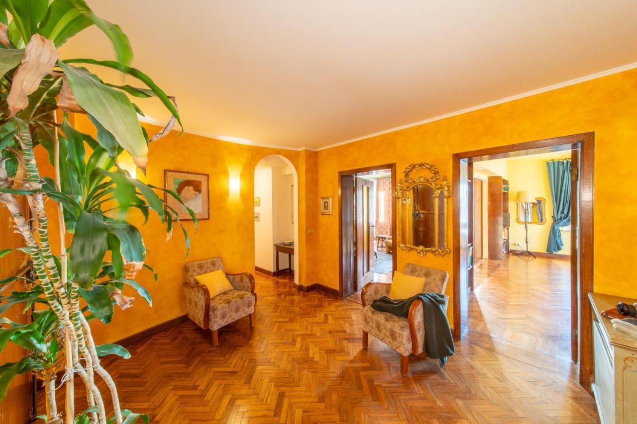 Golden Renaissance Apartamento *